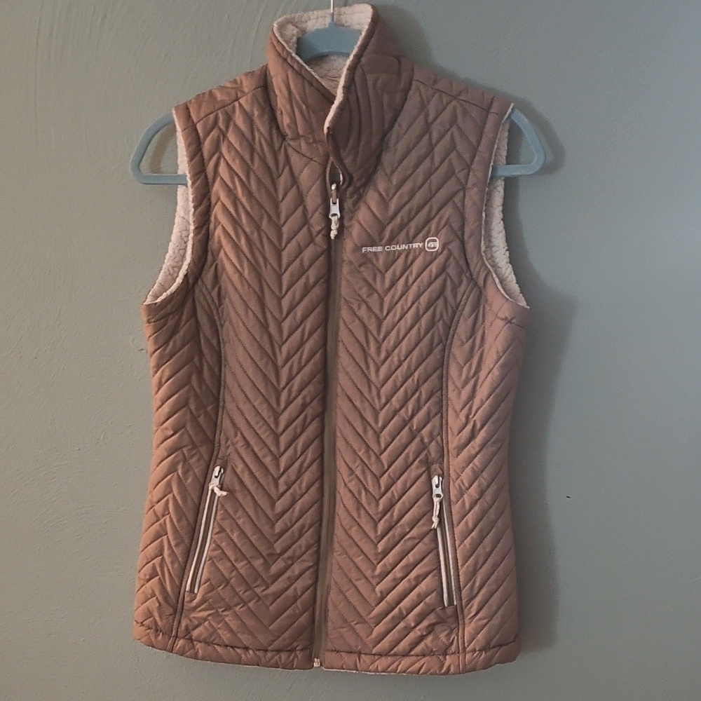 Free Country Women's Tan Quilted Vest